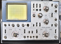 Front panel of the Philips PM 3250 X. This oscilloscope is one of the physically largest scopes of this time as clearly visible from the size of the front panel.